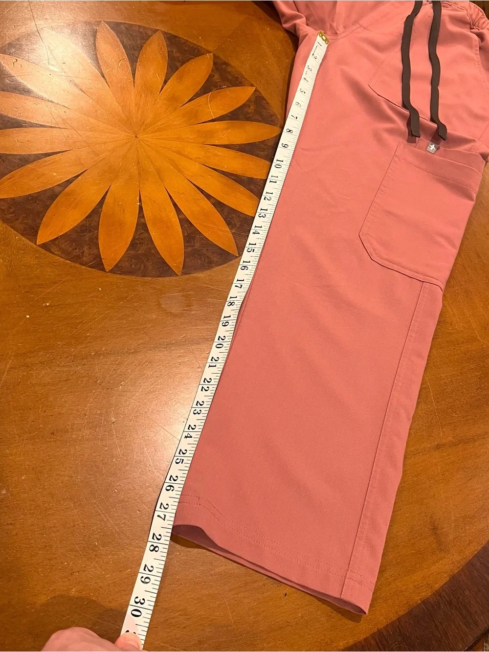 Figs Men’s Cairo Cargo Scrub Pants Mauve Medium Short Straight Leg Drawstring
